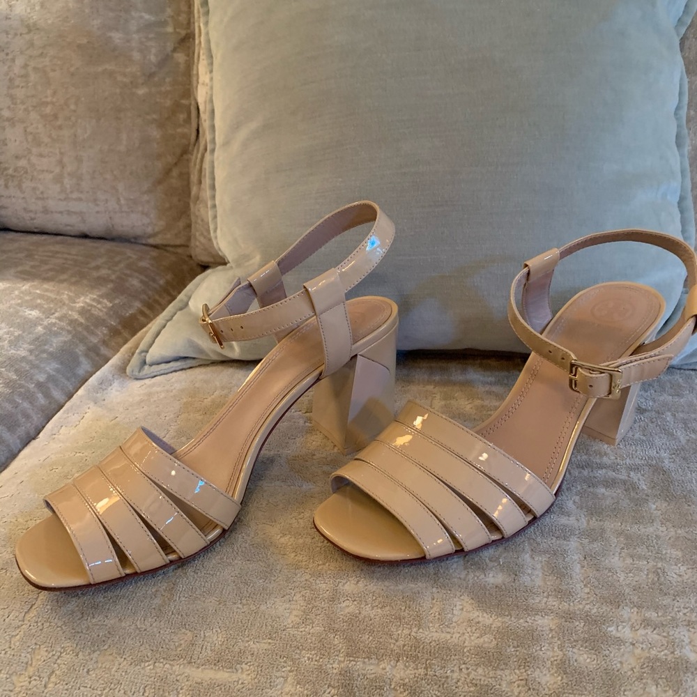 Tory Burch Strappy patent leather sandals, size 10, neutral
